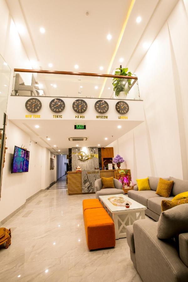 Que Huong Hotel Куинён Экстерьер фото