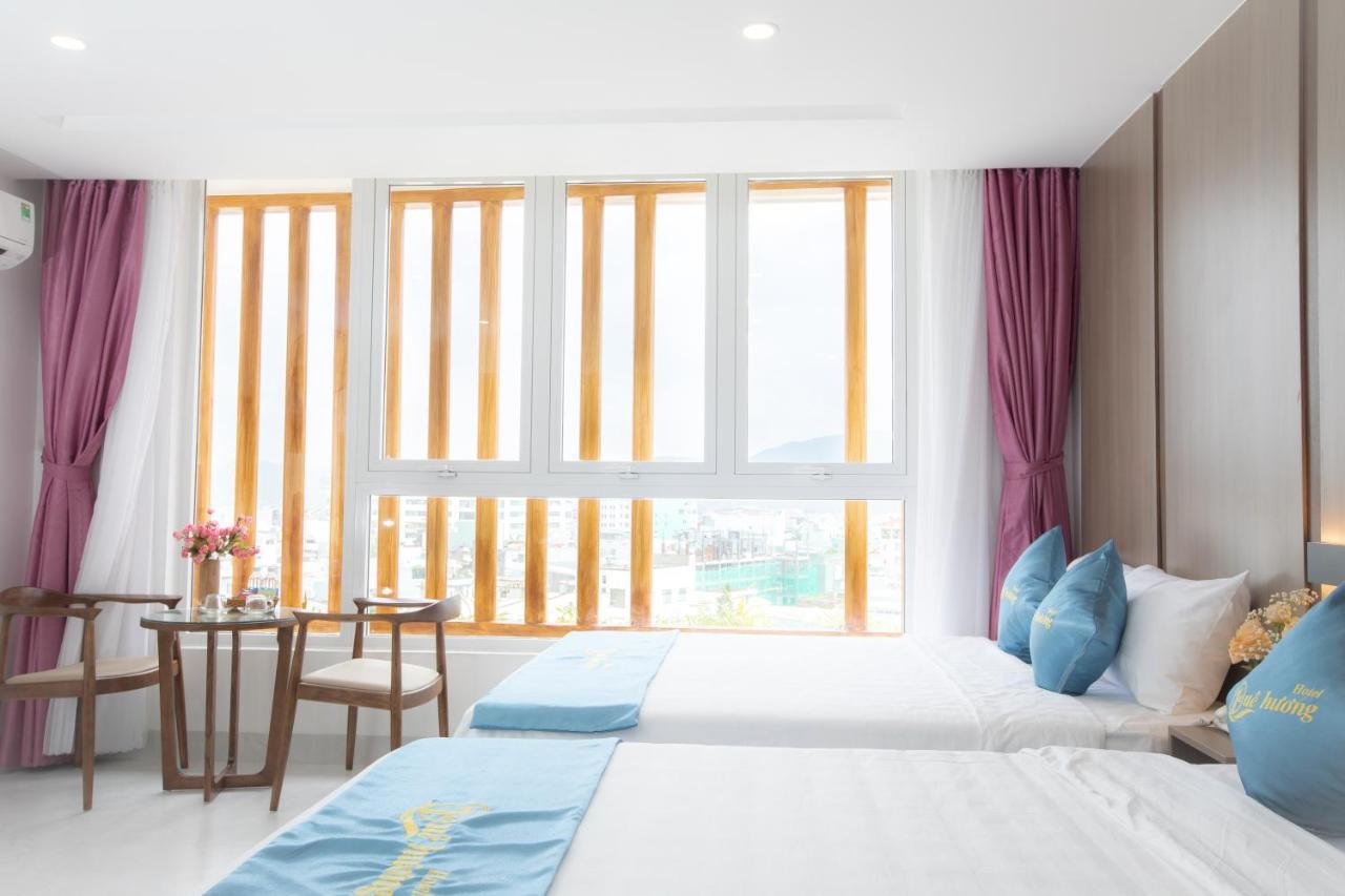 Que Huong Hotel Куинён Экстерьер фото