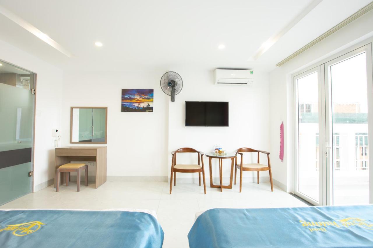 Que Huong Hotel Куинён Экстерьер фото