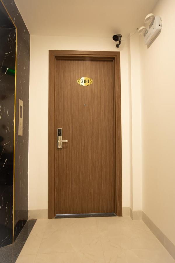 Que Huong Hotel Куинён Экстерьер фото